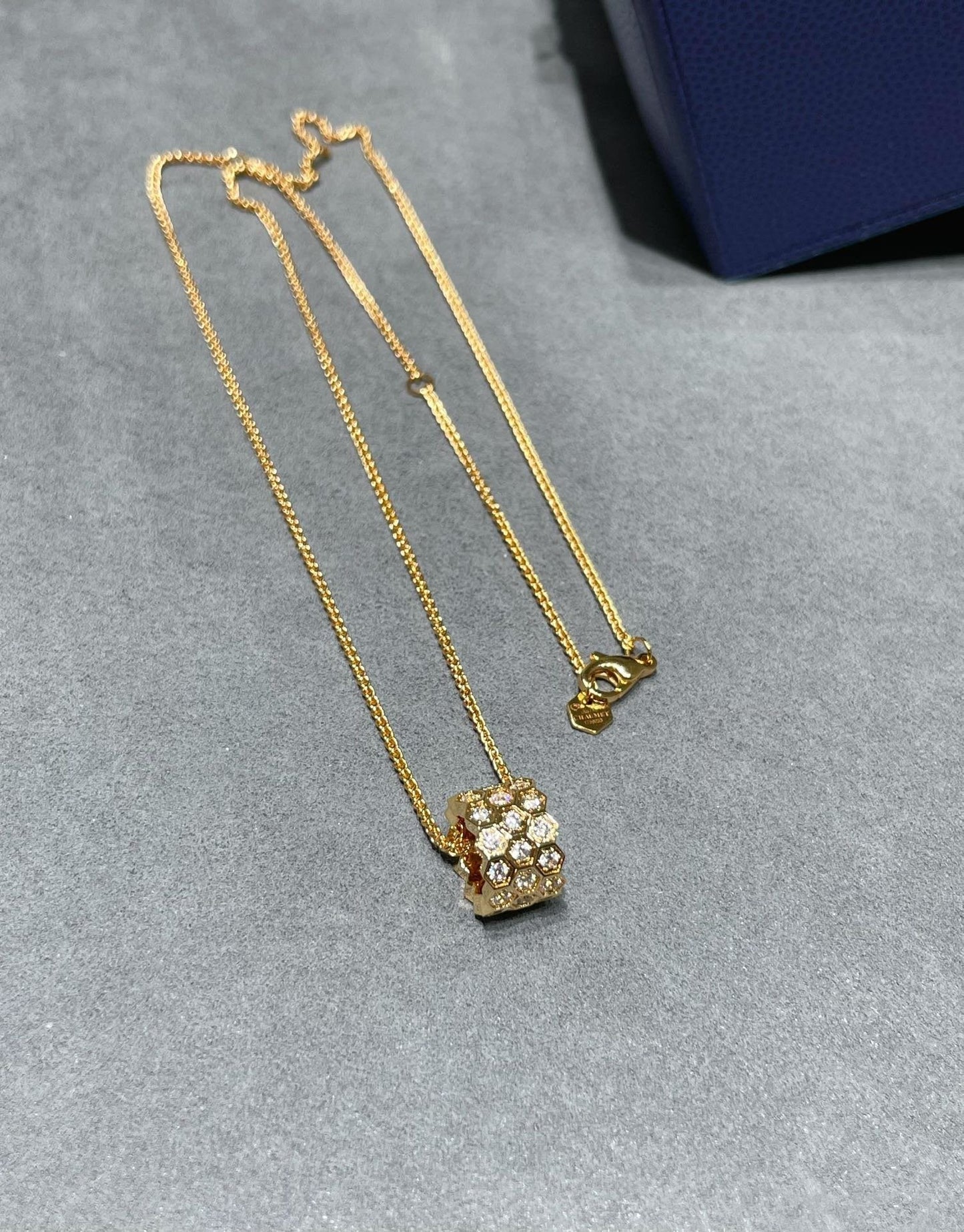 [Rosla]BEE LOVE DIAMOND PAVED 3 ROW NECKLACE