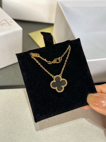 [Rosla]CLOVER ROCK CRYSTAL ROSE GOLD NECKLACE