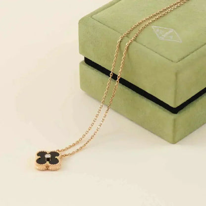 [Rosla]CLOVER 15MM DIAMOND ONYX NECKLACE