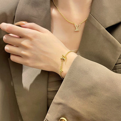 [Rosla]LOGO STAR MOTIF GOLD BRACELET