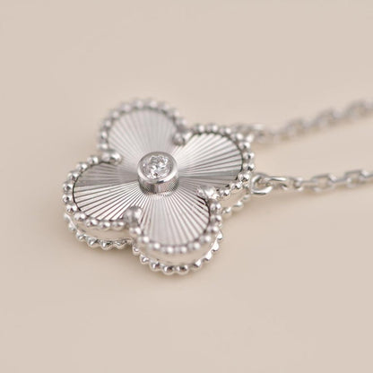 [Rosla]CLOVER  15MM DIAMOND LASER NECKLACE SILVER