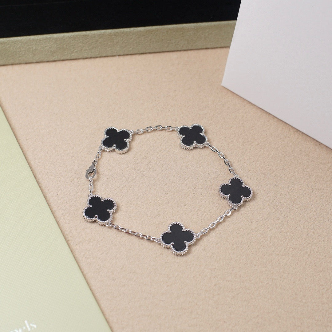 [Rosla]CLOVER 5 MOTIF ONYXS  BRACELET SILVER