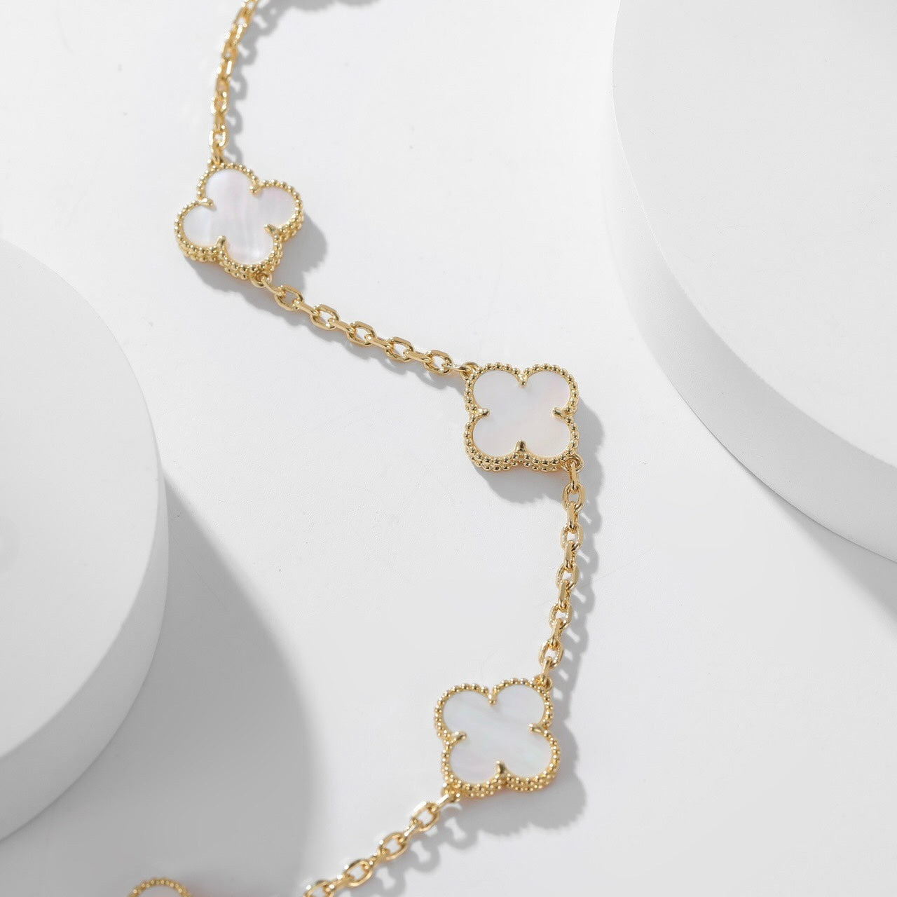 [Rosla]CLOVER 10 MOTIFS WHITE MOTHER OF PEARL NECKLACE