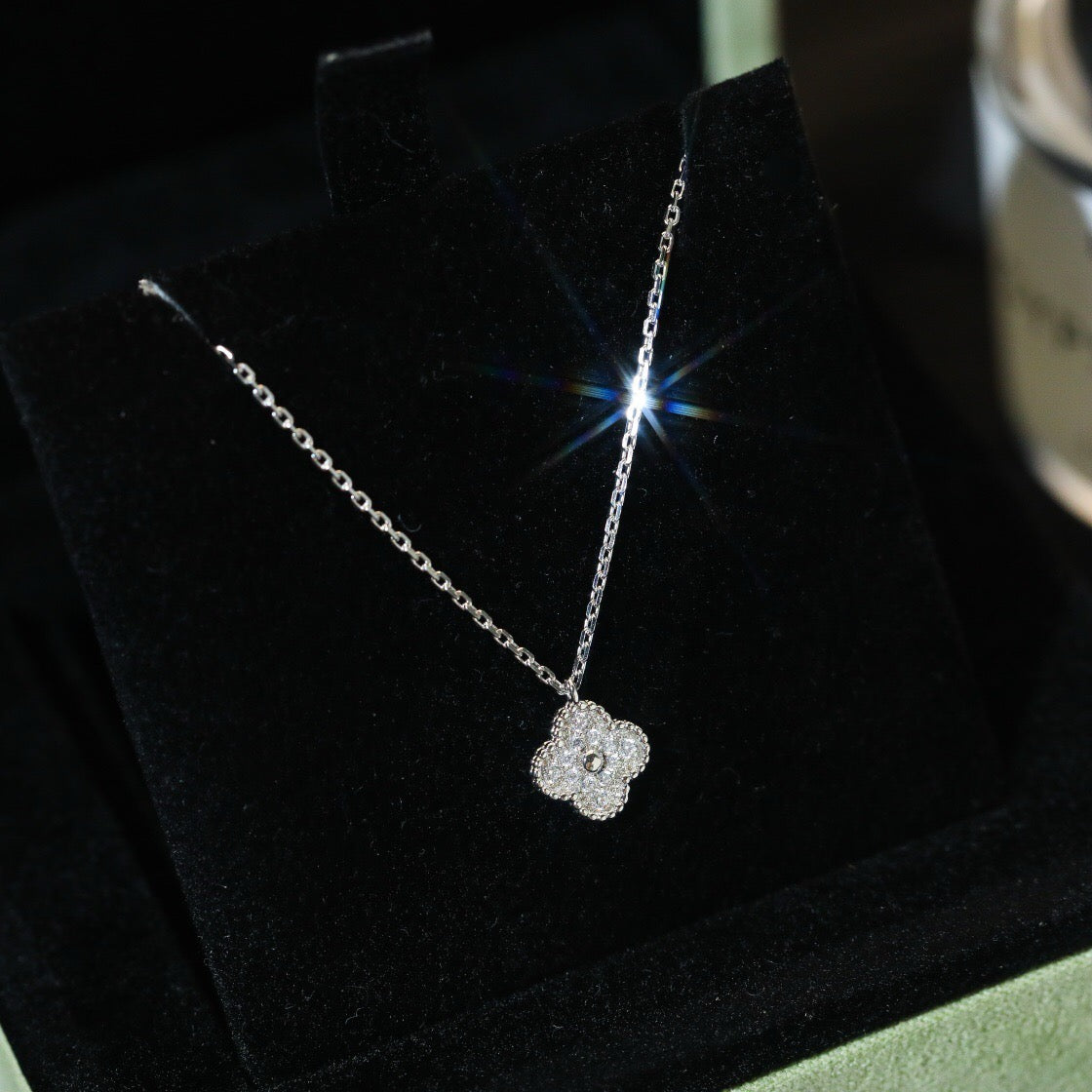 [Rosla]CLOVER MINI 9.5MM PENDANT DIAMOND NECKLACE