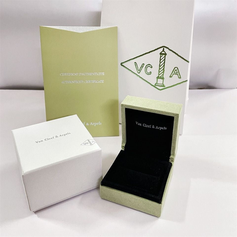 [Rosla]VA CLOVER BRACELET NECKLACE RING BOX GIFT BAG