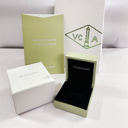 [Rosla]VA CLOVER BRACELET NECKLACE RING BOX GIFT BAG