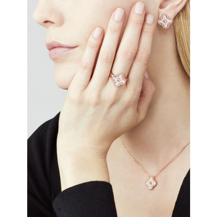 [Rosla]CLOVER 15MM DIAMOND SINGLE FLOWER NECKLACE