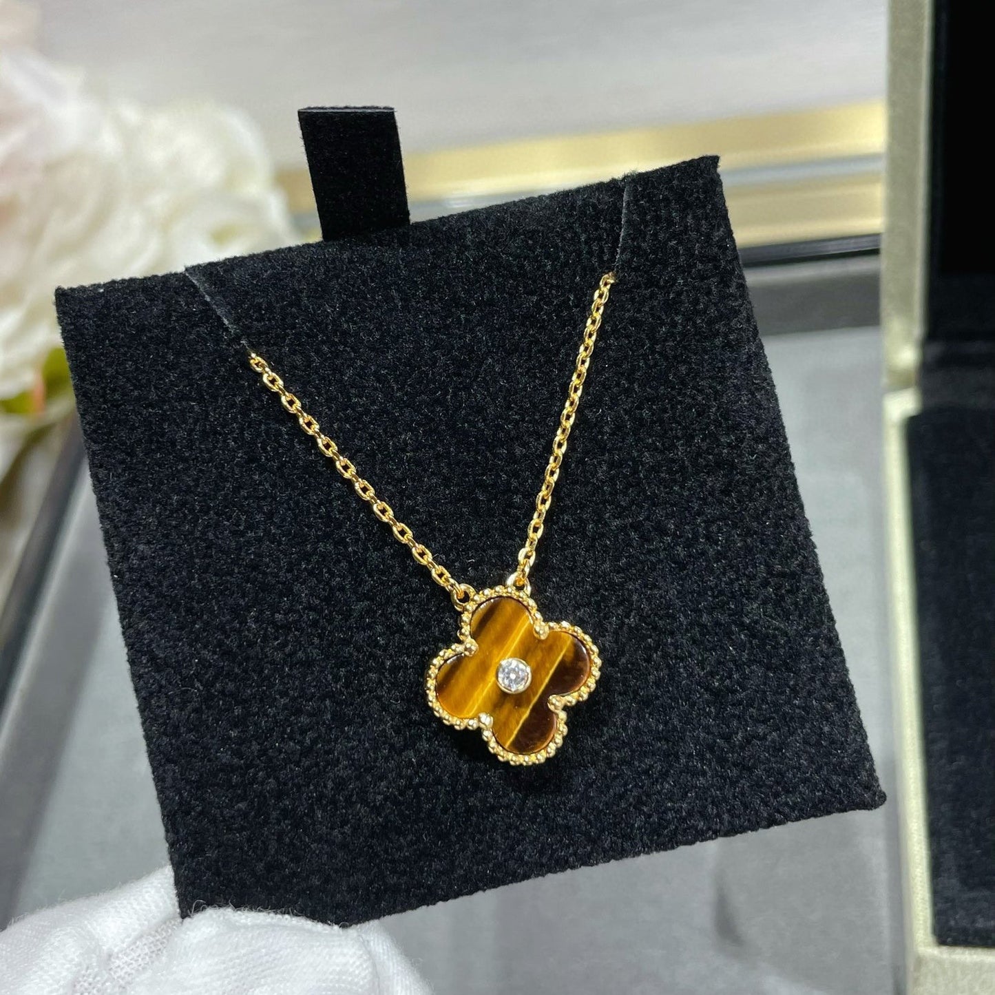 [Rosla]CLOVER 15MM DIAMOND AND YELLOW TIGER'S EYE AGATE necklace