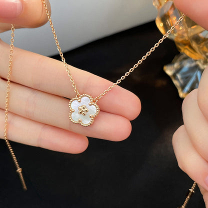 [Rosla]LUCKY  WHITE MOP  PLUM BLOSSOM NECKLACE