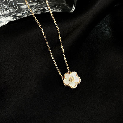 [Rosla]LUCKY  WHITE MOP  PLUM BLOSSOM NECKLACE