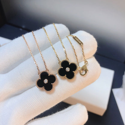 [Rosla]CLOVER 15MM DIAMOND ONYX NECKLACE