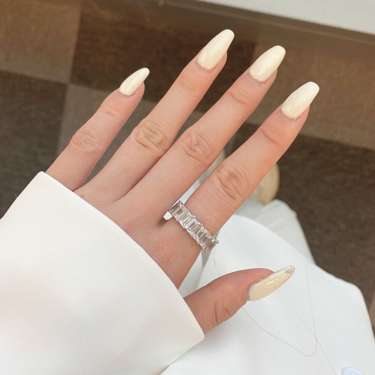 [Rosla]0.75 Carat Elegant Emerald Cut Tennis Ring