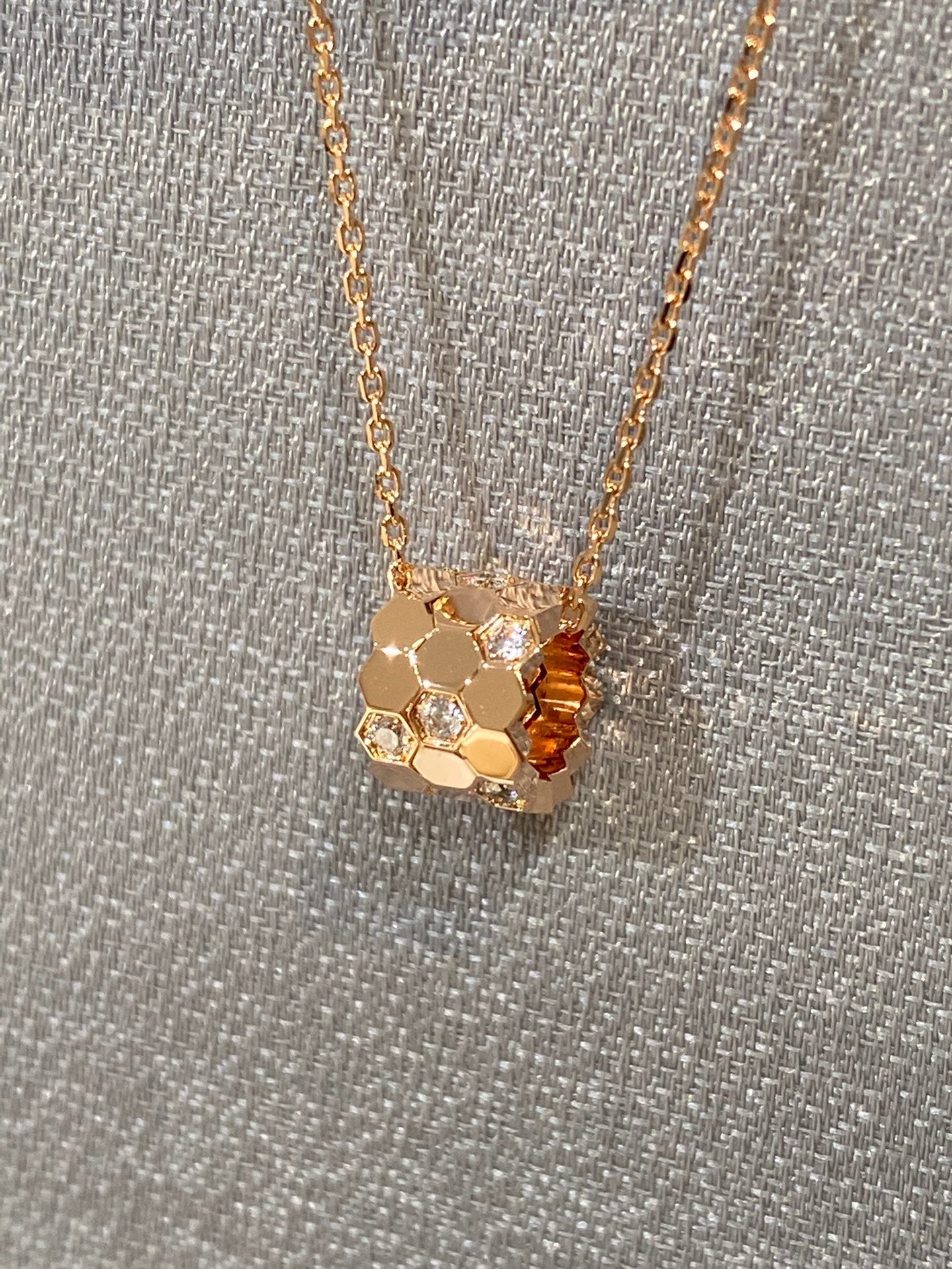 [Rosla]BEE LOVE DIAMOND NECKLACE