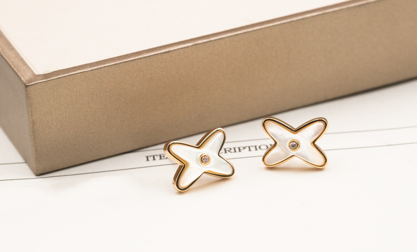 [Rosla]JEUX DE WHITE MOP ROSE GOLD DIAMOND EARRINGS