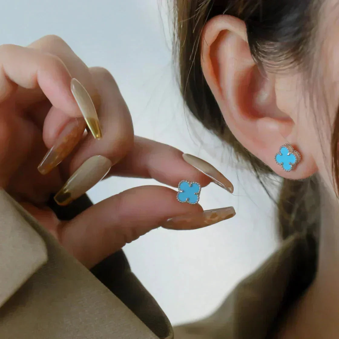 [Rosla]CLOVER MINI 9.5MM ONYX STUD EARRINGS SILVER