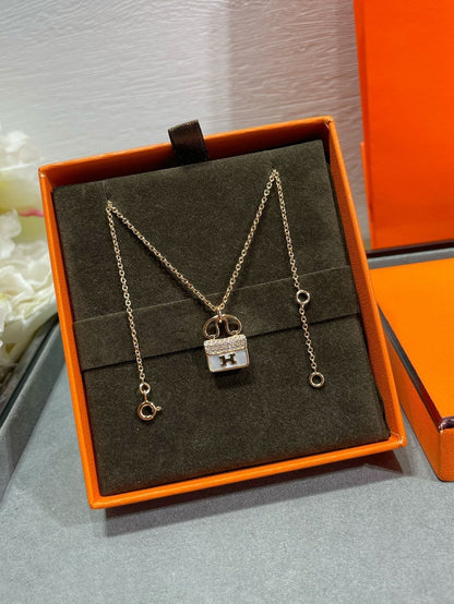 [Rosla]H CIRCE MOISSANITE PENDANT NECKLACE GOLD