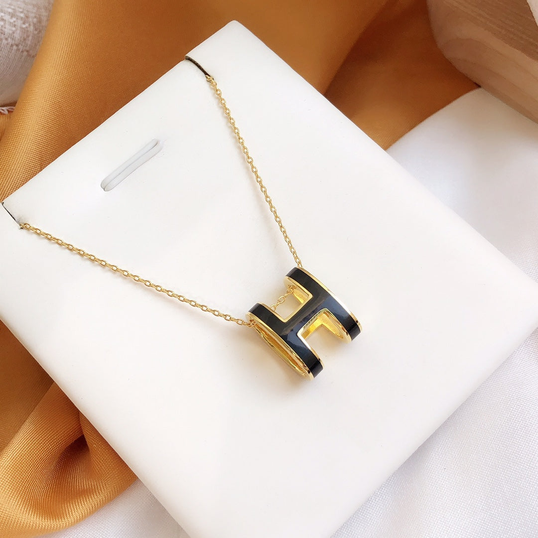 [Rosla]HM CLIC BLACK ENAMEL GOLD NECKLACE
