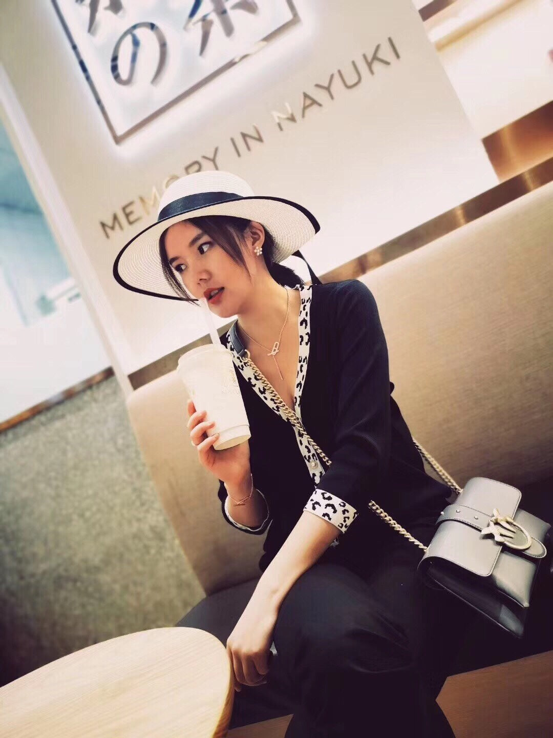 [Rosla]HM FIRE PIG NOSE NECKLACE TRENDY STREET