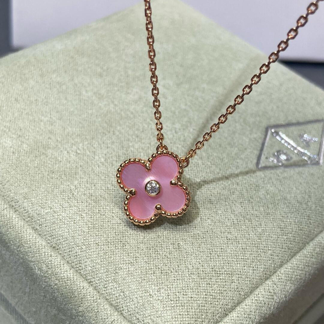 [Rosla]CLOVER 15MM DIAMOND PINK MOP NECKLACE