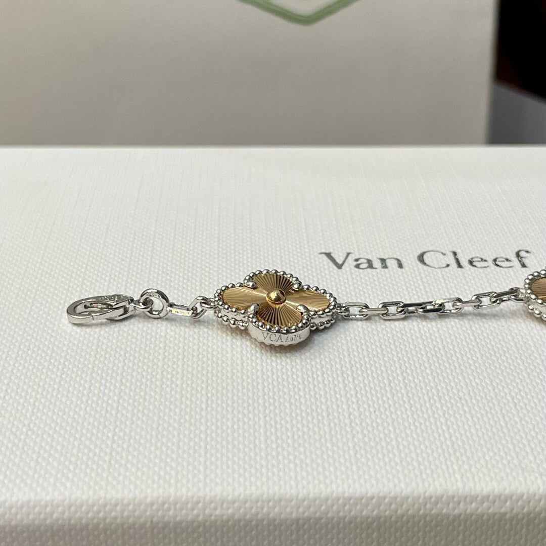 [Rosla]CLOVER  5 MOTIFS  CHRISTMAS LIMITED EDITION BRACELET