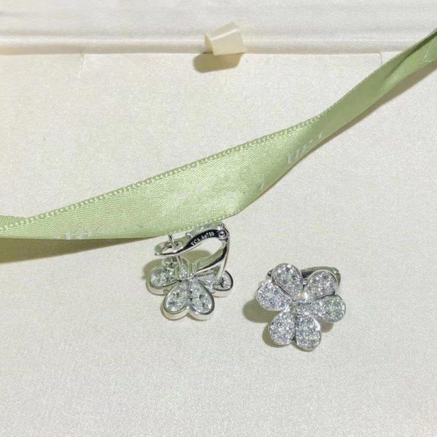 [Rosla]FRIVOLE SILVER FLOWER DIAMOND EARRINGS