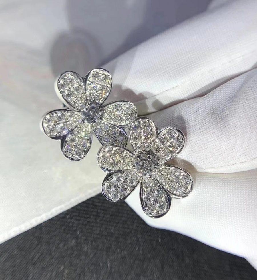 [Rosla]FRIVOLE SILVER FLOWER DIAMOND EARRINGS