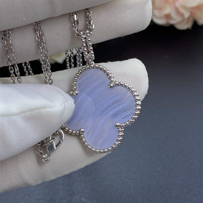 [Rosla]CLOVER SILVER CHALCEDONY BIG CLOVER NECKLACE
