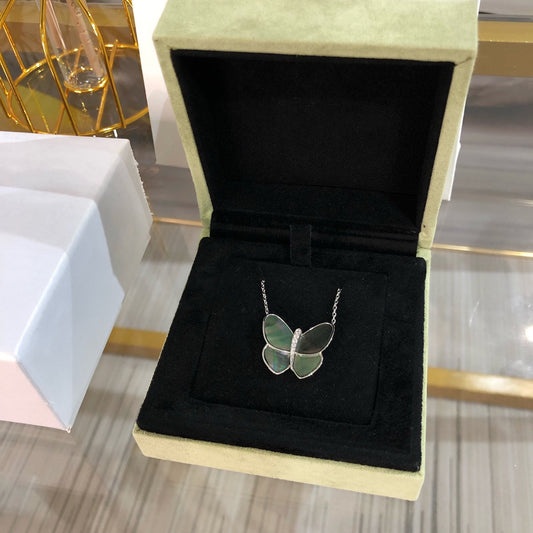 [Rosla]LARGE BUTTERFLY SILVER PENDANT DIAMOND NECKLACE
