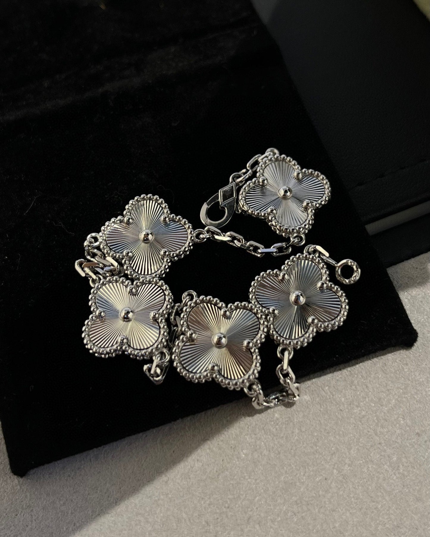 [Rosla]CLOVER SILVER 5 MOTIFS BRACELET