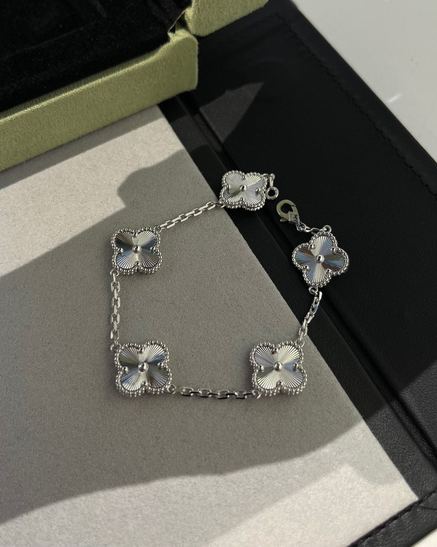 [Rosla]CLOVER SILVER 5 MOTIFS BRACELET